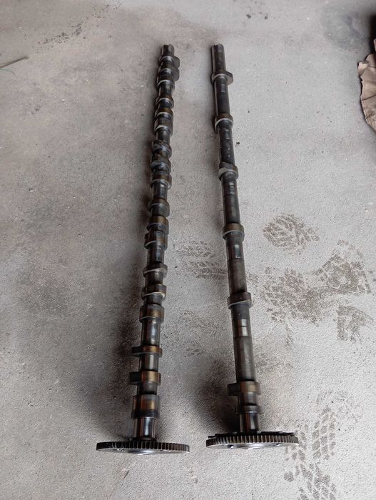 Wałek rozrządu  Mercedes MP4