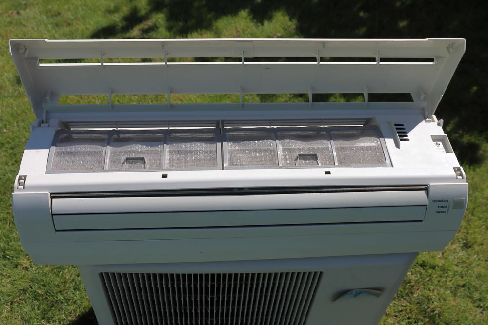 Кондиціонер Б/В Fuji Electric RSW12RC