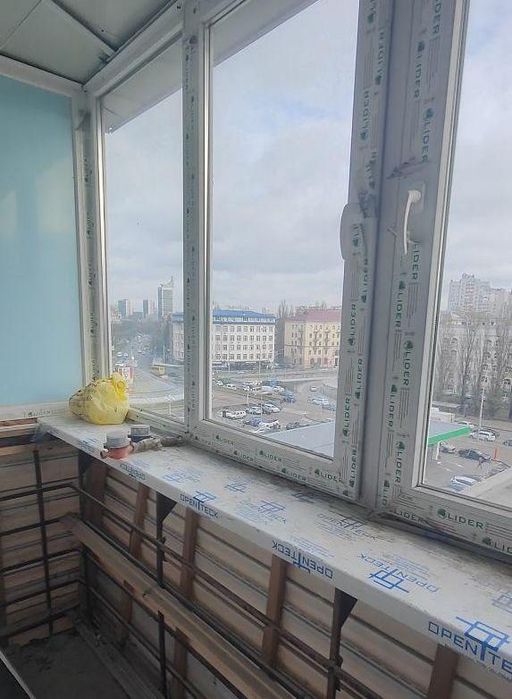 Продаж 2-к квартири в Києві, Севастопольська площа, Програма