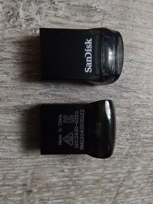 USB флеш накопичувач SanDisk Ultra Fit USB 3.1 gen1 (64gb)