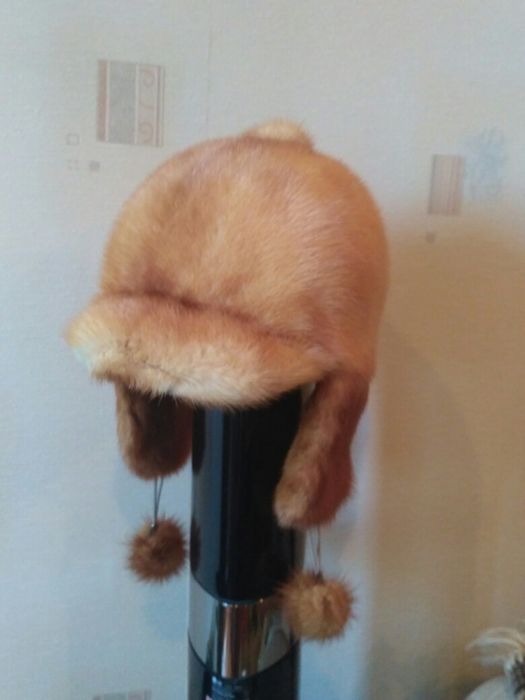 Норковая шапка.Очень тёплая,  в хорошем   состоянии.   Использовалась.