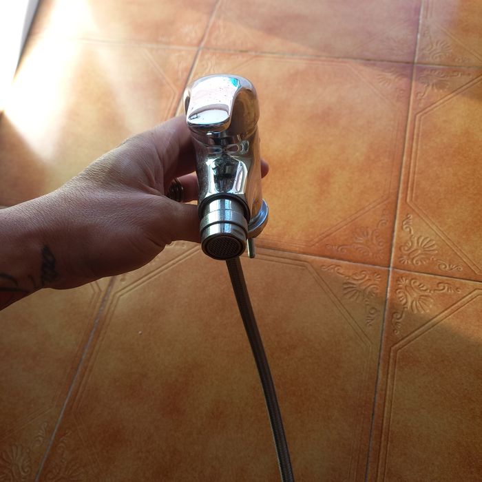 Torneira wc em otimo estado