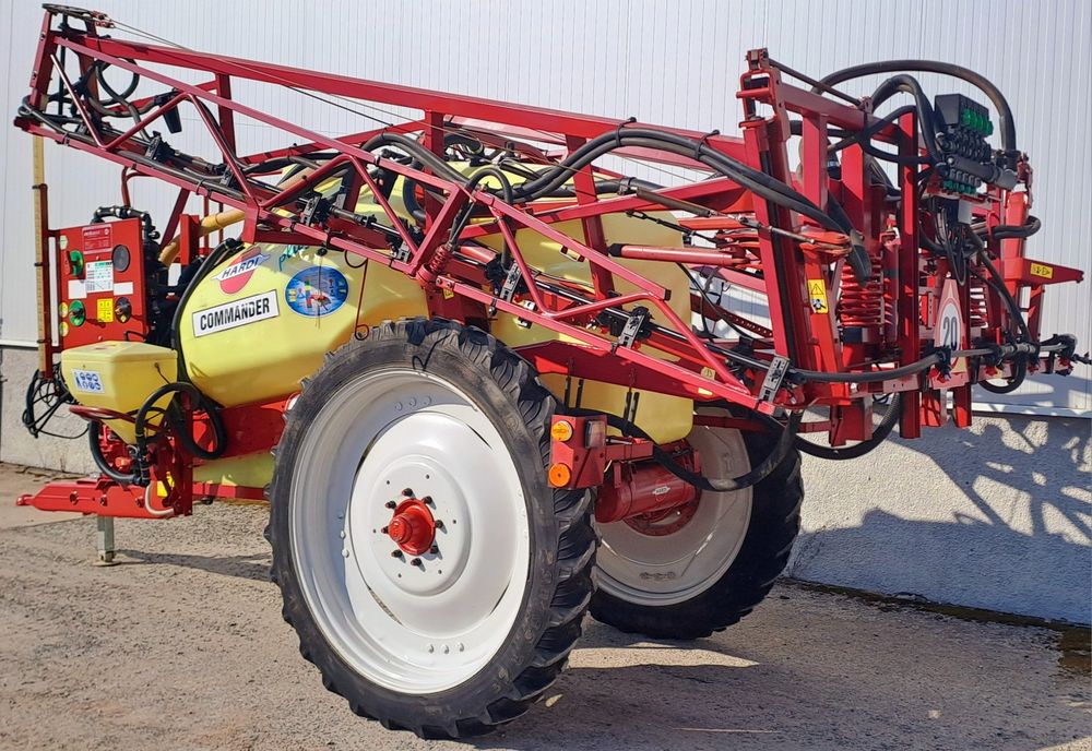 Opryskiwacz Hardi Commander 18m 2800L Hamulce pneumatyczne