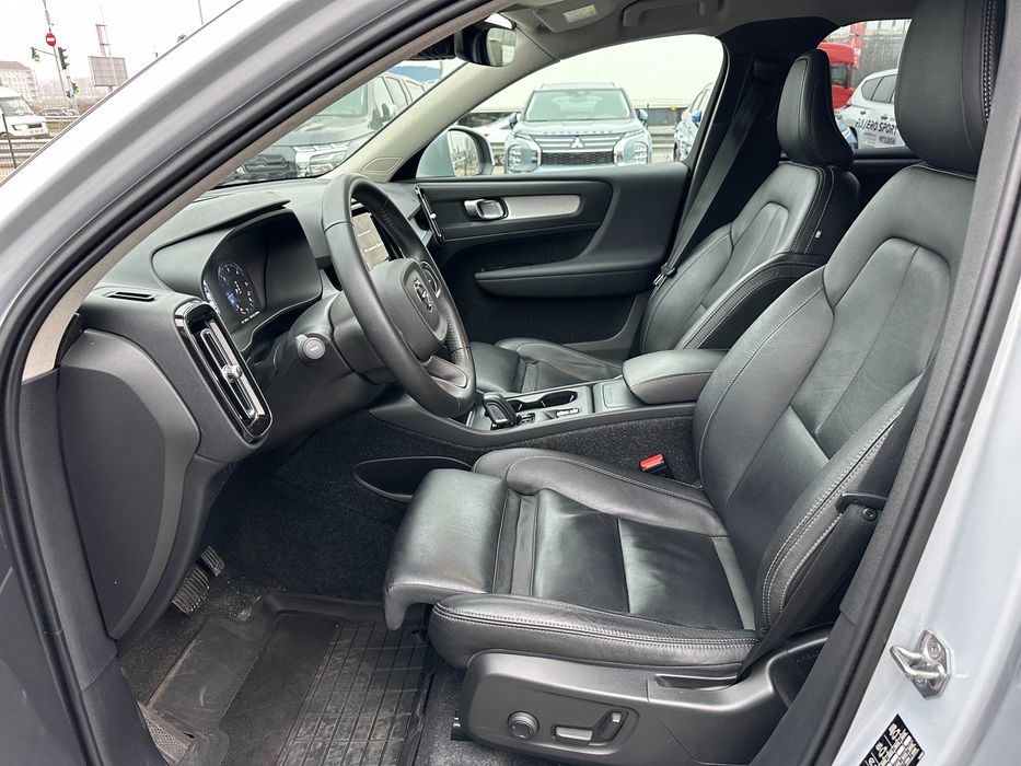 Volvo XC40 2020 Momentum Pro