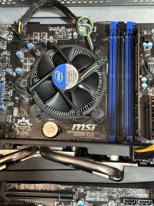 Komplett 8GB RAM/1TB HDD/i7-4770 nvidia geforce GTX560! N2793