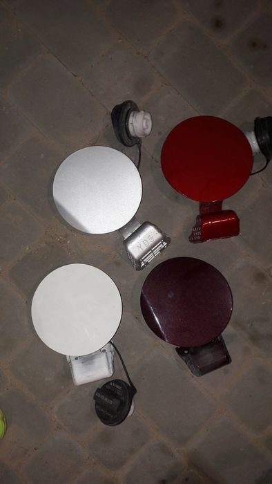 Крышка лючка бензобака Kia Forte Cerato 2016-