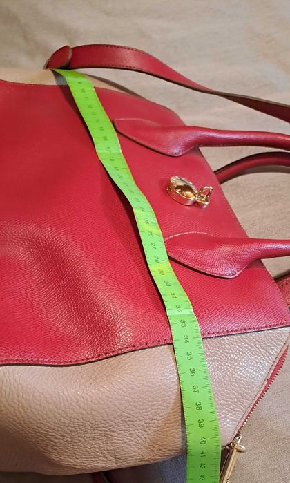 Mala Furla em pele