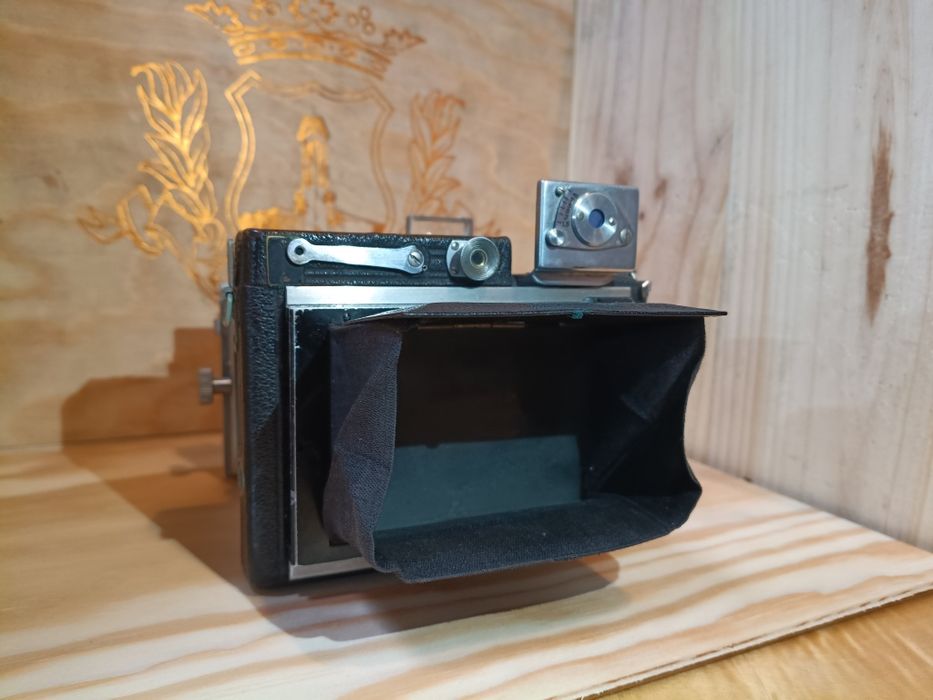Plaubel Makina II – klasyczny aparat średnioformatowy (ok. 1936 r.)