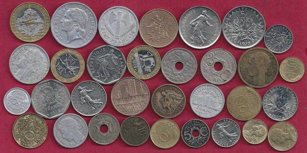 Moedas   Francesas  33  Moedas Diversos Valores e Datas