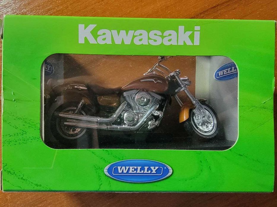 Модель мотоцикла Kawasaki Vulcan 1500 Mean Streak 2002 1:18 Welly