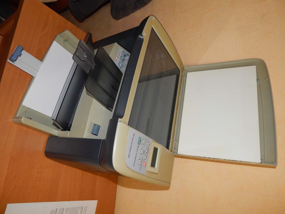 Принтер лазерний МФУ HP M1005