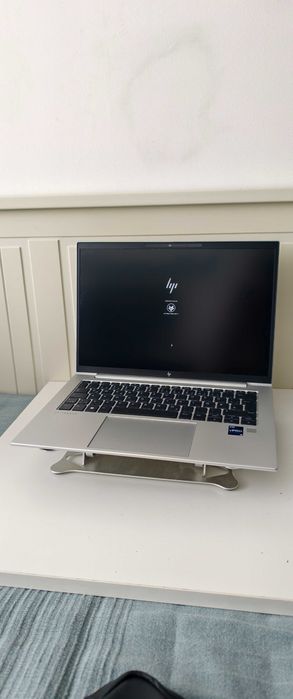 HP EliteBook 840 14 inch G10. Intel Core i5-1345U