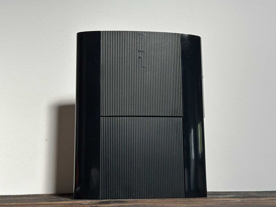 Playstation 3 PS3 Superslim 500 GB | zadbana | oryginalna plomba! | + ew. gry/joysticki/move