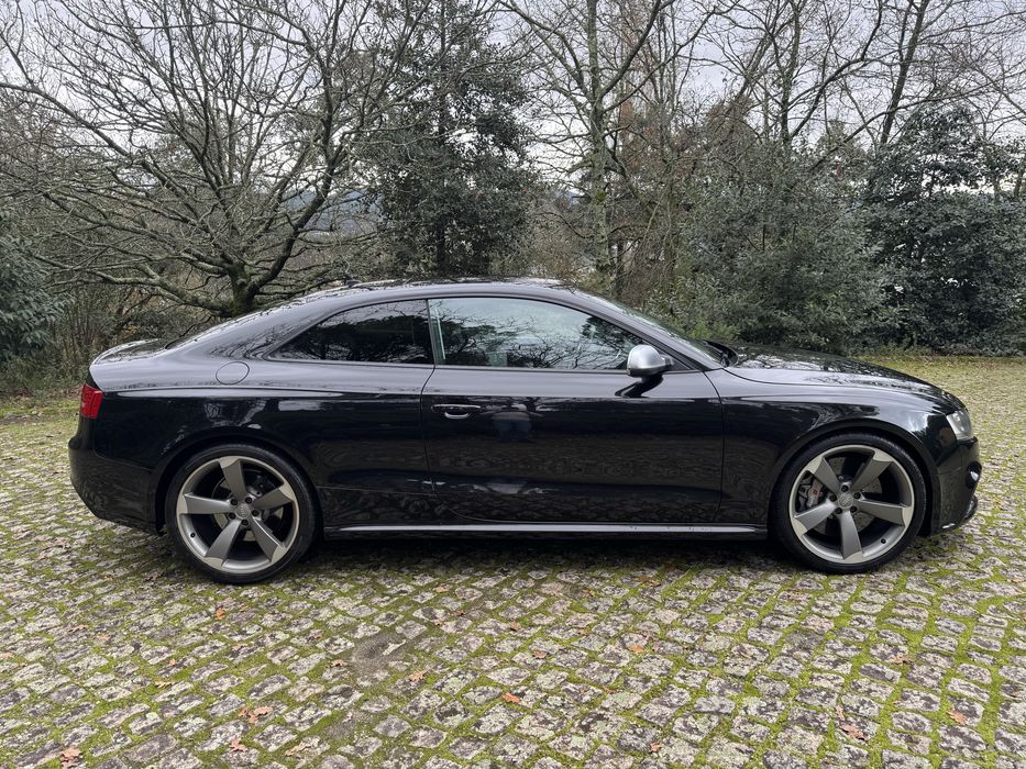 Audi RS5 v8 4.2 FSI Quattro S Tronic