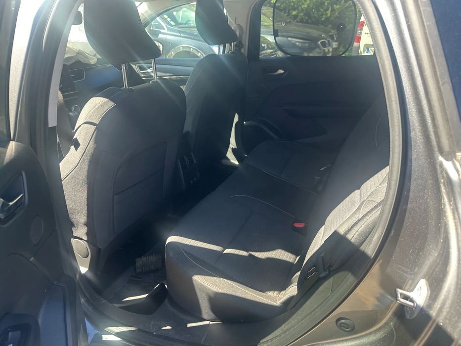 RENAULT ARKANA 1.6 E-TECH DE 2022 (CENTRO DE ABATE