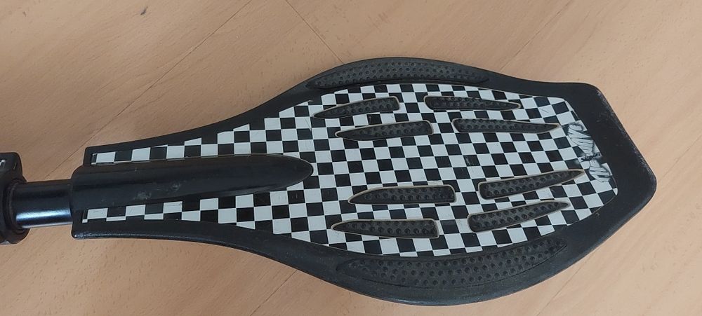 Deskoroldi  Skate Waveboard