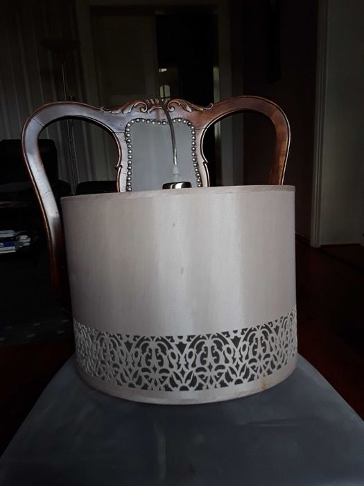 Lampa sufitowa do sypialni lub salonu