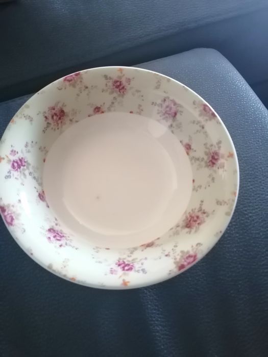 Taças almoçadeiras, ou pratos ladeiros novos