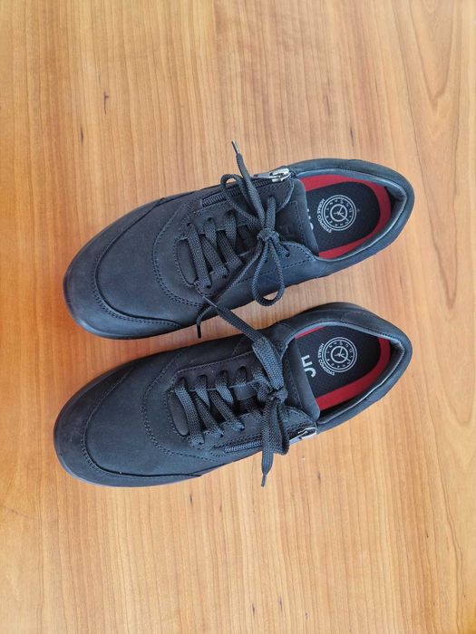 Sapatos desportivos HC T42