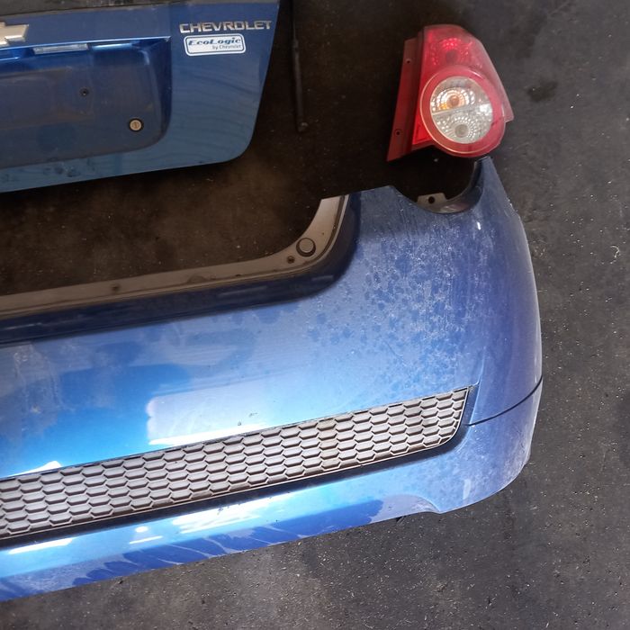 Mala para-choques e Farolins Chevrolet aveo ano 2010