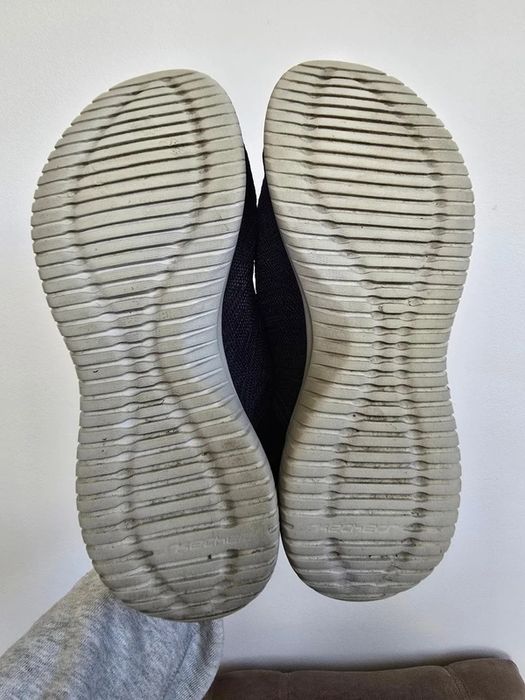 Buty Skechers rozm. 38 siatkowe oddychające sportowe