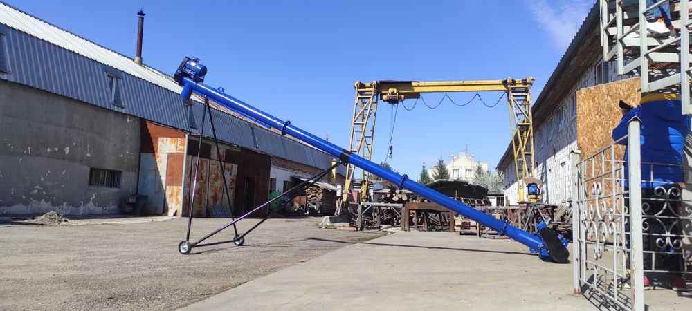 Шнековый погрузчик с подборщиком, транспортер гвинтовий, конвеєр, шнек