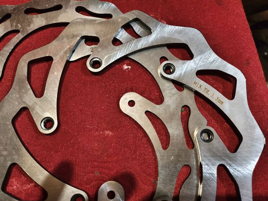 Тормозные диски для мотоцикла 260/220 мм. KTM, Husqvarna, Geon, Kovi