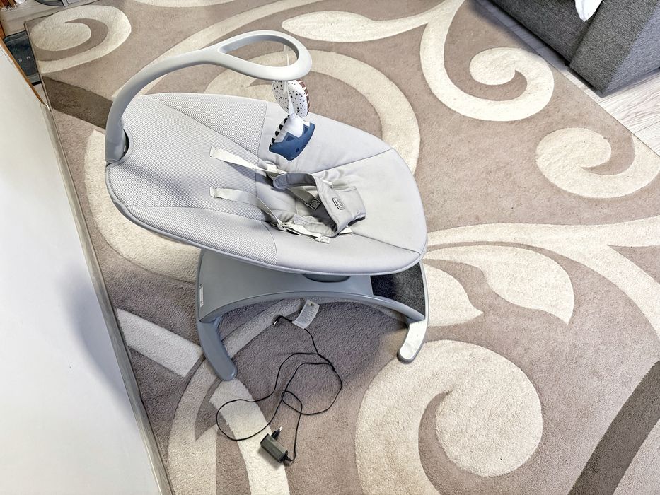 Центр заколисуючий - Chicco Comfy Wave