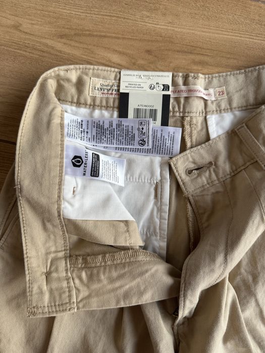 Levis pleated trouser premium short розмір XS жіночі карго шорти