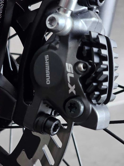 BTT GIANT ELETRICA COM FULL EXTRAS SEMI NOVA