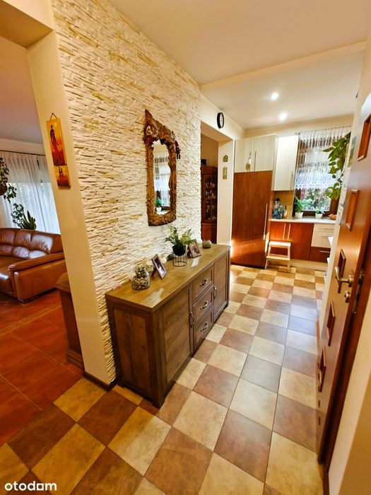 Znakomicie utrzymany dom wolnostojący ● 4 pokoje ● Spokojna okolica