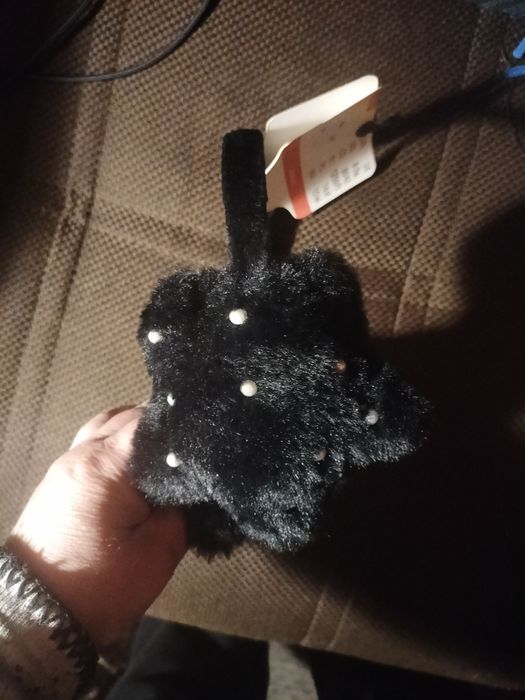 Ocieplacze na uszy czarne gwiazdy