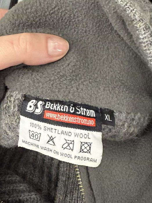 Bekken&Strøm golf sweter termiczny XL męski 
100%wełna 
Rozmiar XL 
ko