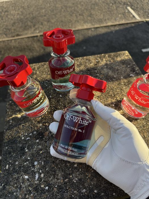 Off white SOLUTION N°1 , N°2 , N°3 , N°4   Парфуми