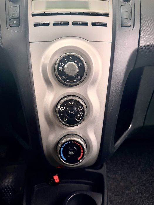 Toyota Yaris 1.4 D-4D 90cv