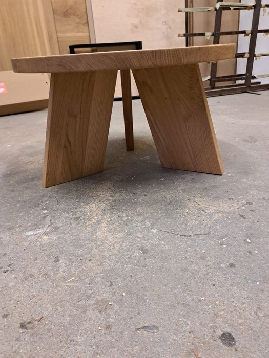 Stolik dębowy okrągły ,okolicznosciowy,kawowy