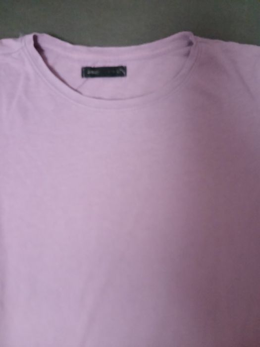 Fioletowy T-shirt