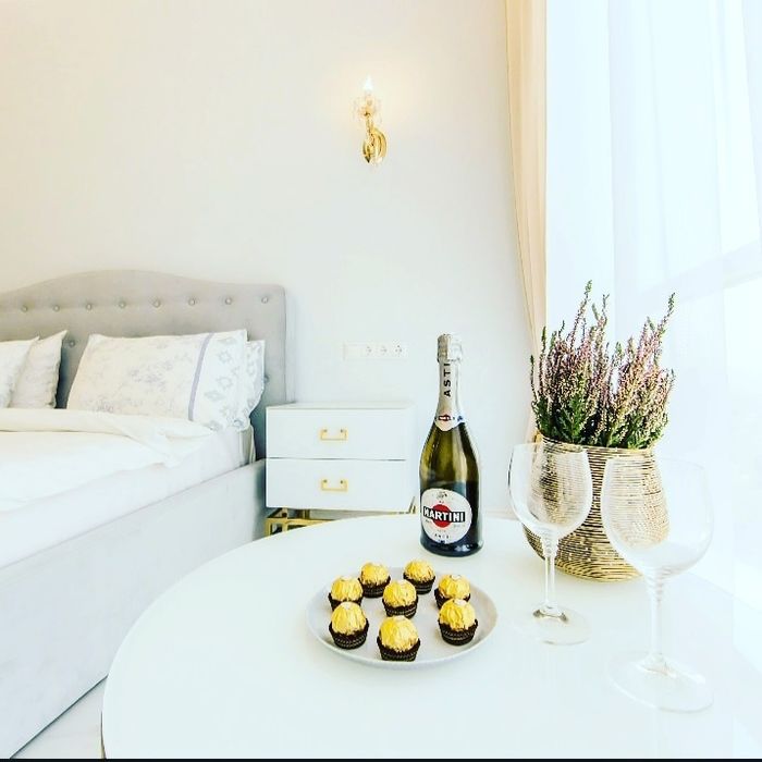 Апартаменты на 19 этаже.  Минская. Смарт плаза. Можно на месяц снять.