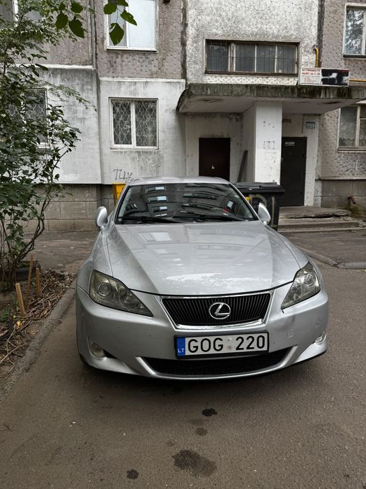 Lexus Is 220d -