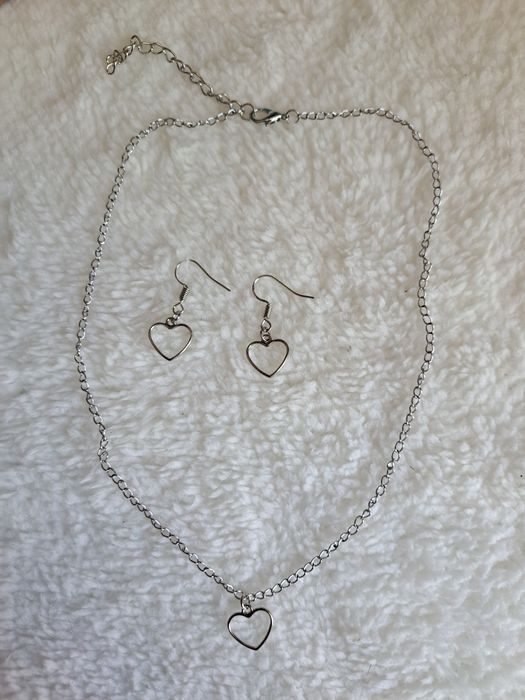 Bijuteria/ pulseiras/ colares/ brincos