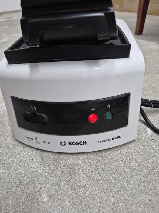 Żelazko z generatorem pary BOSCH Sensixx B20L
