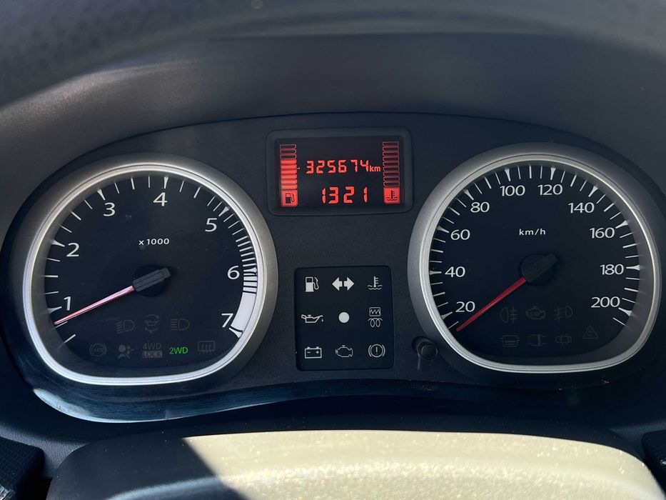 Renault Duster 2013 • 1.5 дизель • МКПП • Повний привід