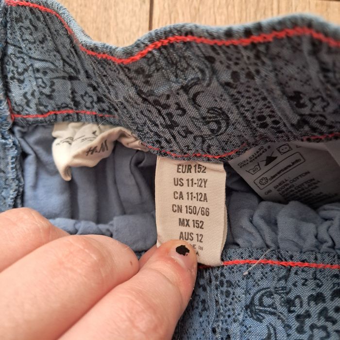 Spódnica firmy H&M rozm.152cm