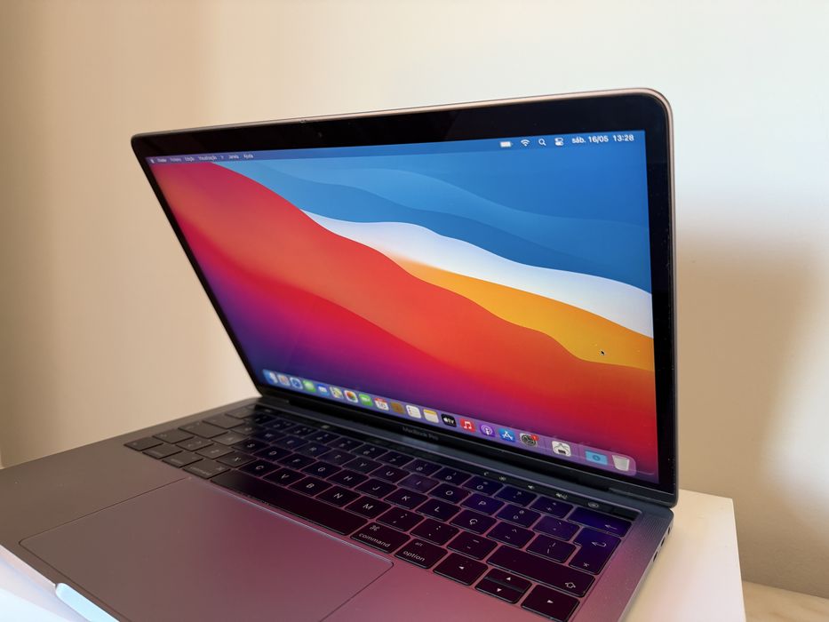 Macbook Pro 13” 2.9GHz i5 16Gb RAM 256GB armaz.