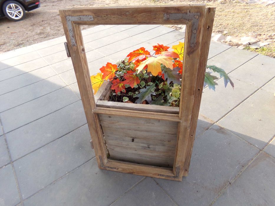 Stare okno loft , rama, aranżacje 83x49