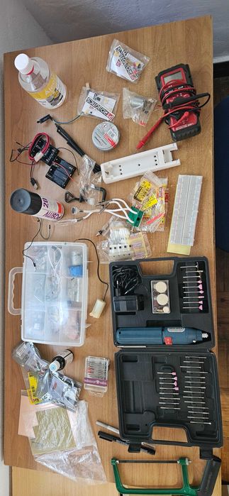 Vendo Material para eletrônica