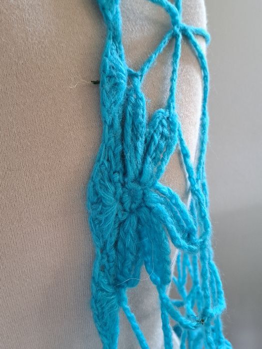 Duża trójkątna turkusowa chusta vintage 58