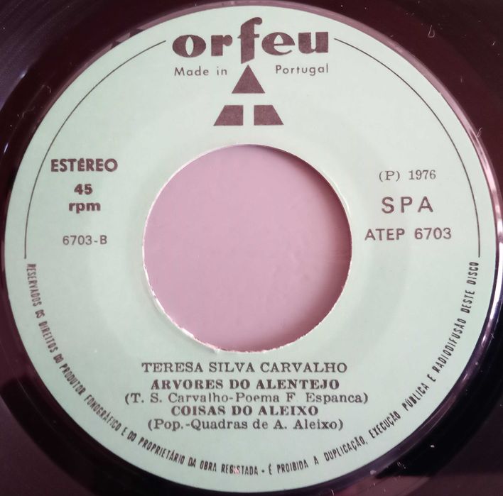 Teresa Silva Carvalho	- - - - -	Fados  3 - Impressão Digital	- - - 	EP