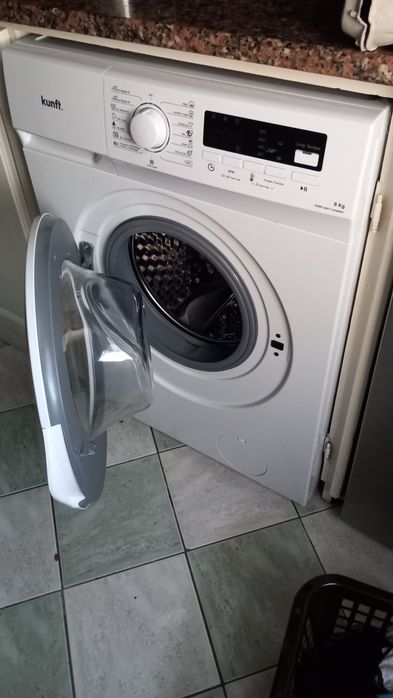 Máquina de lavar roupa, usada apenas 4 vezes