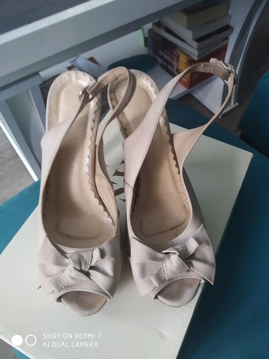 Buty na wysokim obcasie